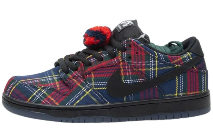 Nike SB x Nardwuar Dunk Low 'Tartan' II1493-600 | Curiosity Track