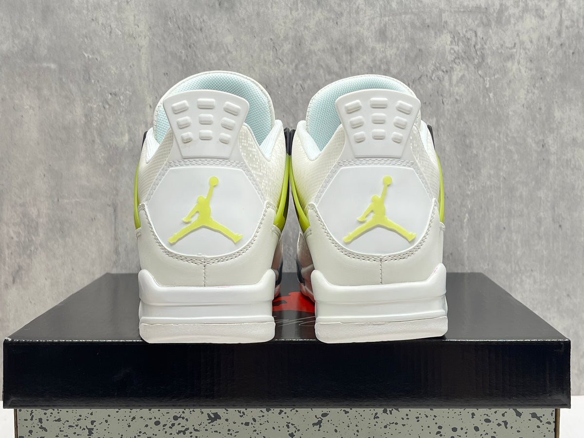Air Jordan 4 Retro New Colorway | Palette Shift