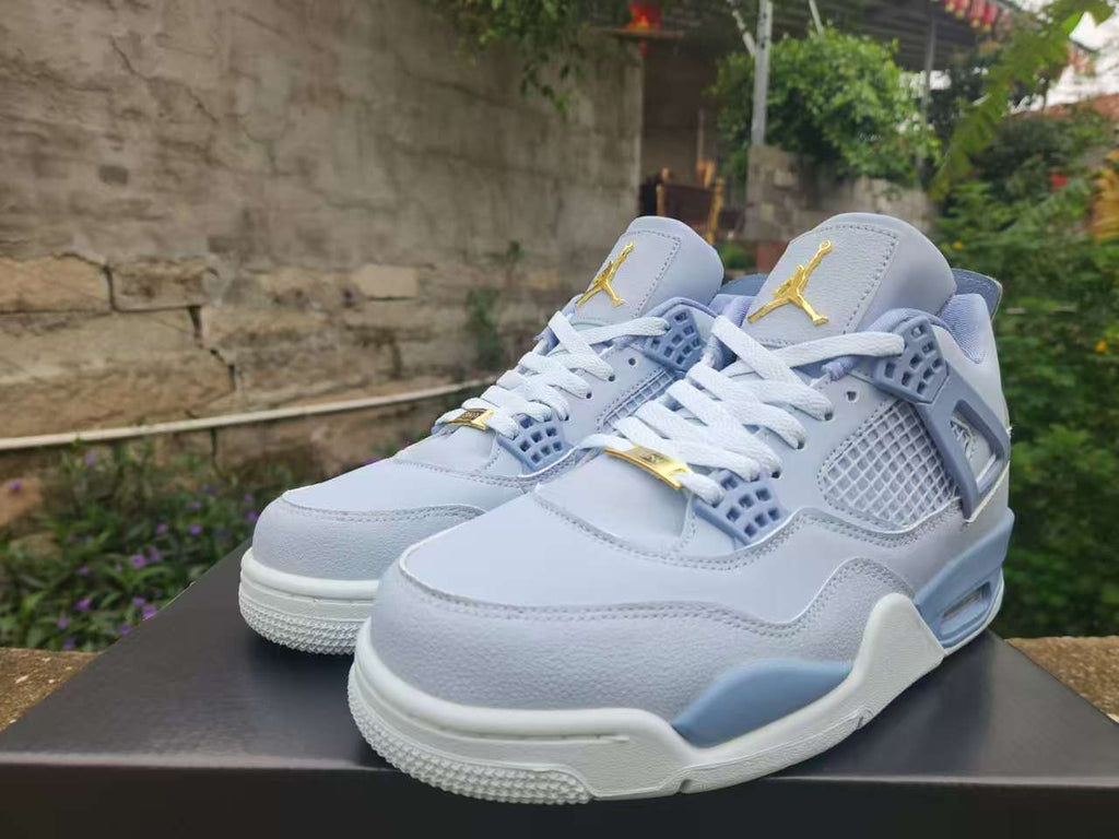 Air Jordan 4 Retro Grey Blue | Skyline Sketch