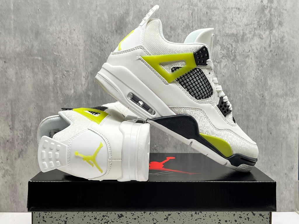 Air Jordan 4 Retro New Colorway | Palette Shift
