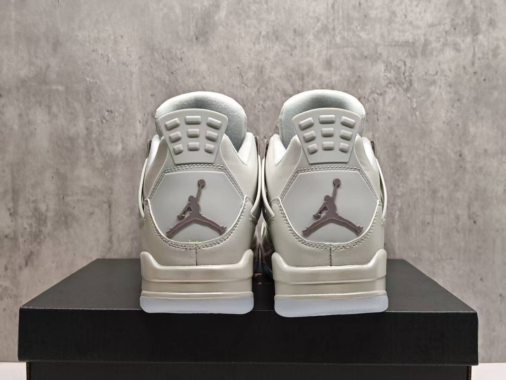 Air Jordan 4 Retro Cool Grey | Chrome & Charcoal