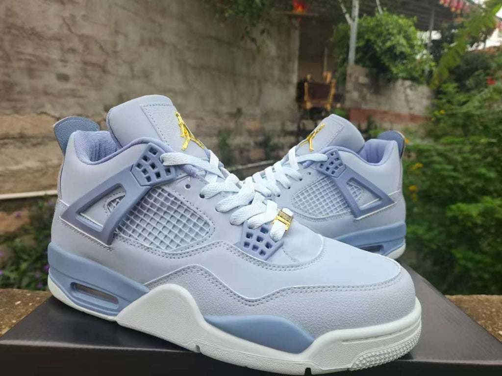 Air Jordan 4 Retro Grey Blue | Skyline Sketch